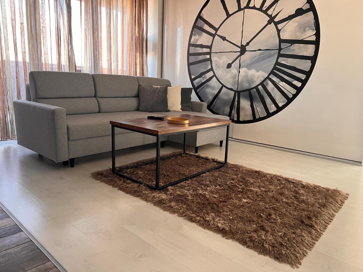 Renko Apartman Мисколк Екстериор снимка