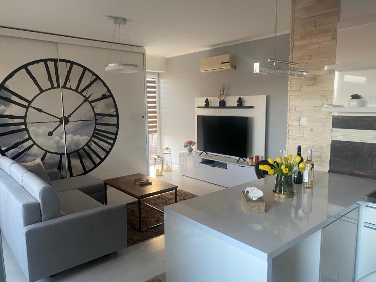 Renko Apartman Мисколк Екстериор снимка